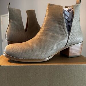 Tan Leather Ankle Boots